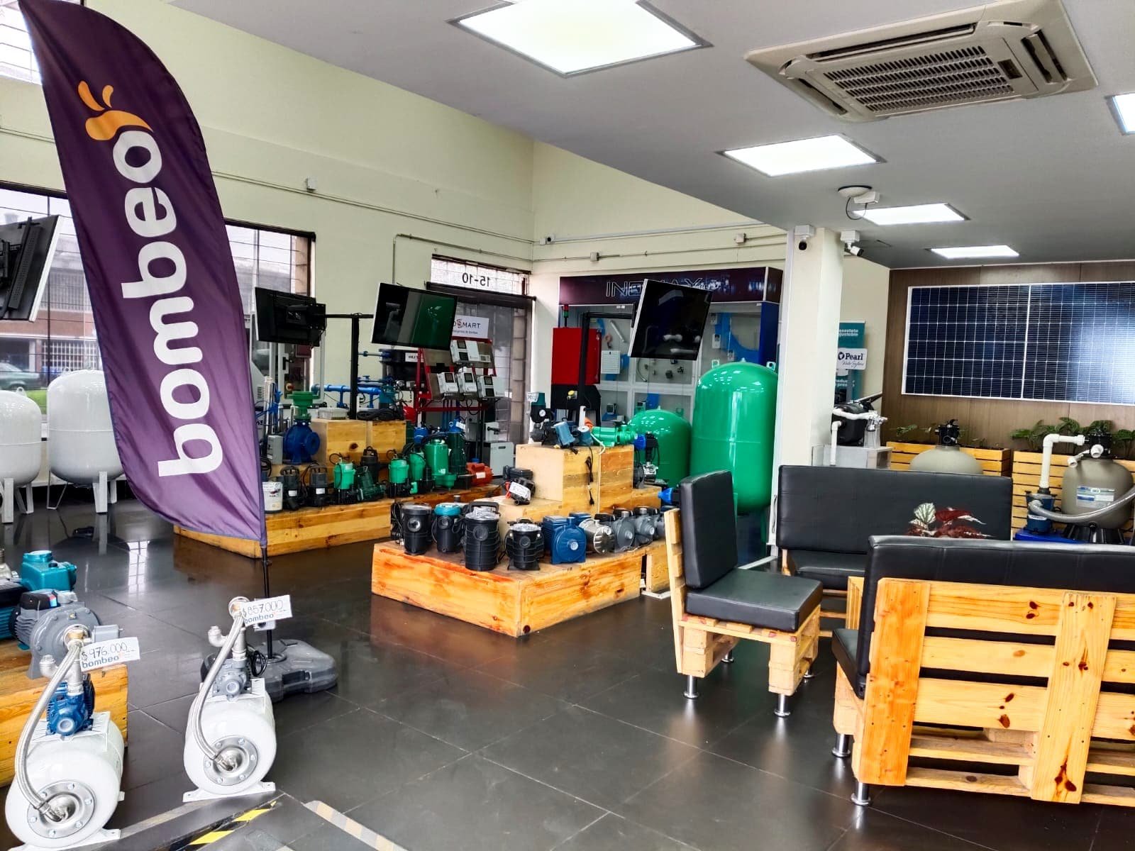 Showroom Bombeo.co en Bogot&aacute;